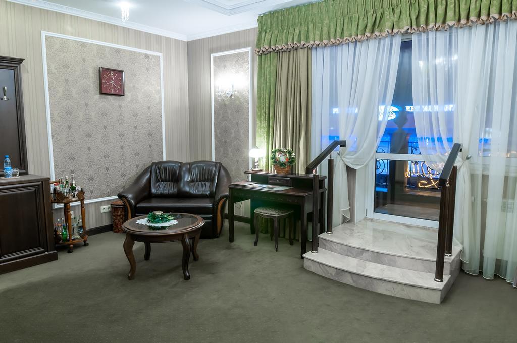 Park Hotel Zamkovy Gomel Exteriér fotografie